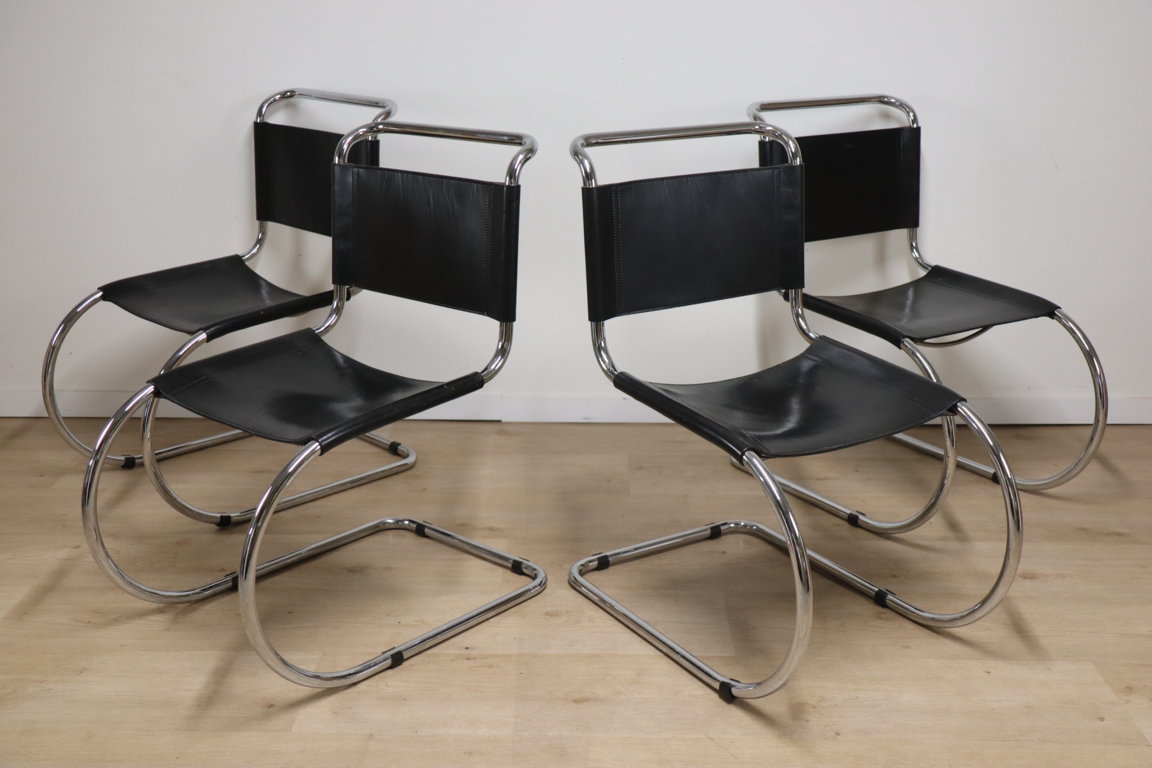 Série de 4 chaises modèle MR10 de Ludwig Mies Van Der Rohe