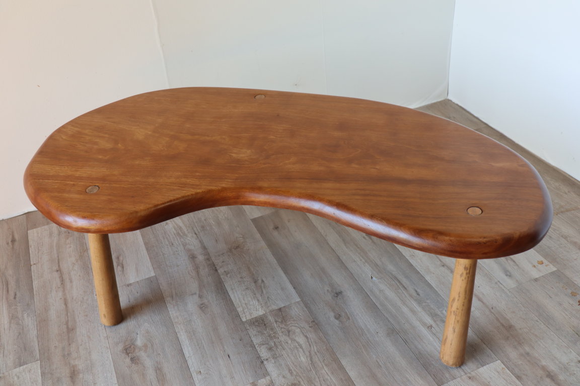 Table basse vintage "haricot" en bois massif, 1960