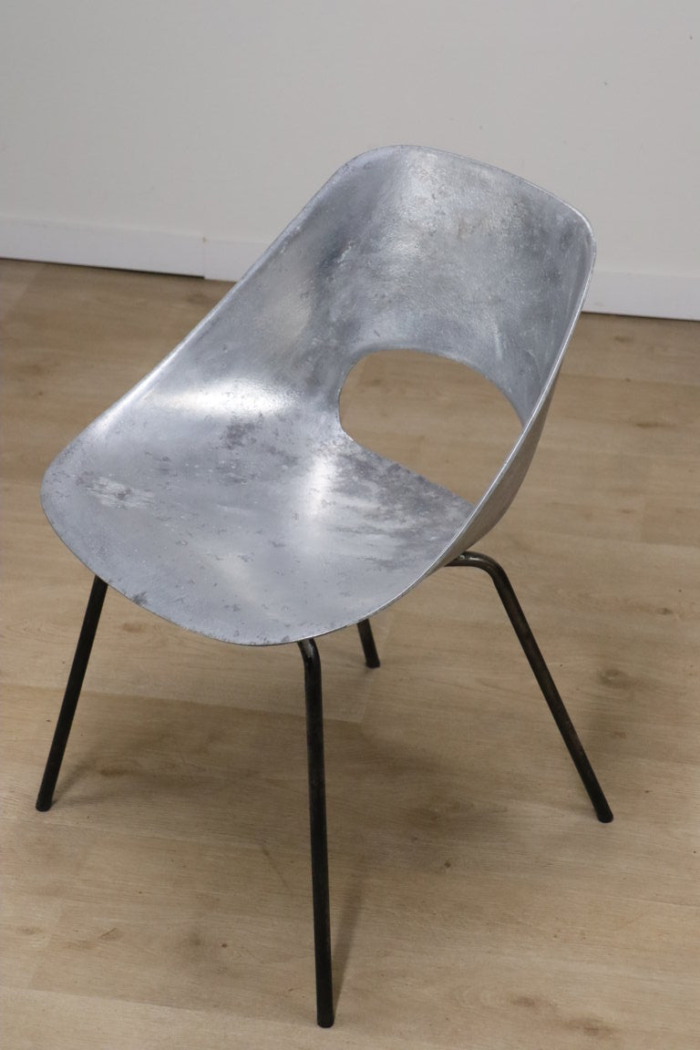 Chaise Aluminium modèle "Tulipe" de Pierre Guariche édition Steiner, 1960