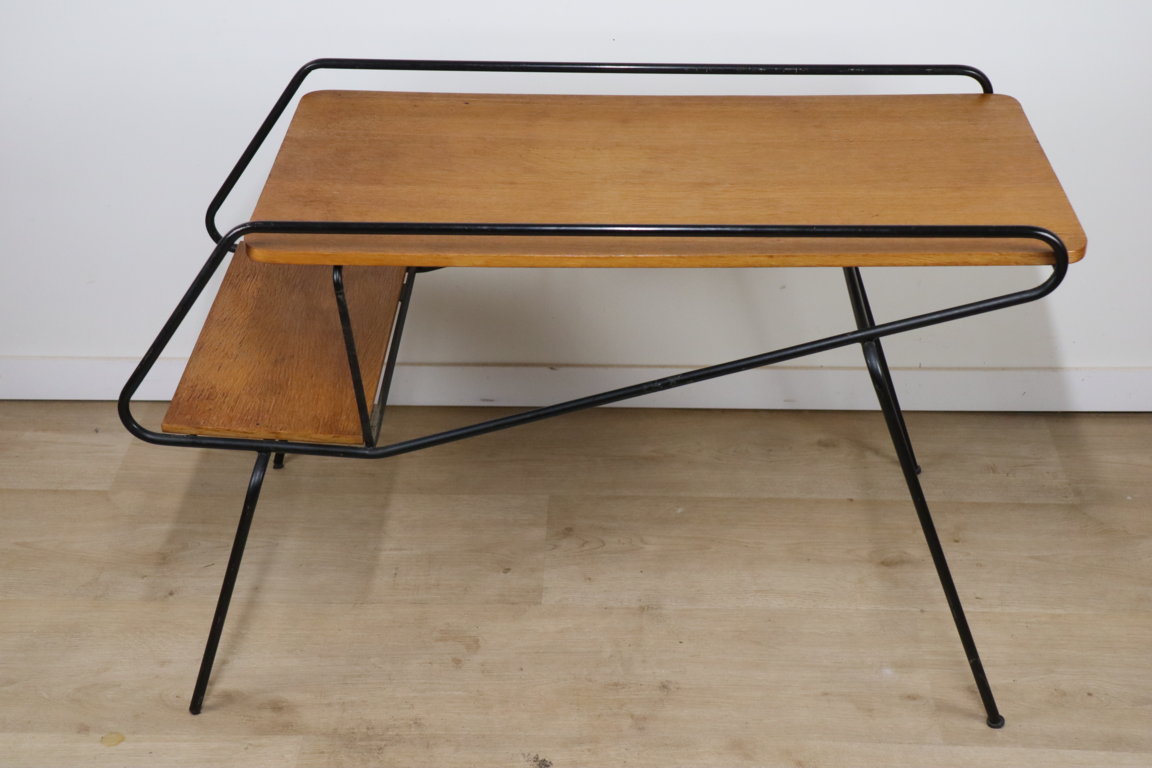 Table basse d'appoint vintage en métal laqué noir et chêne, 1950