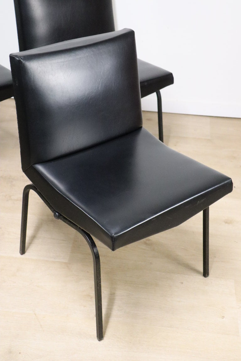 Série de 4 chaises vintage édition ZOL en skaï noir et métal, 1950