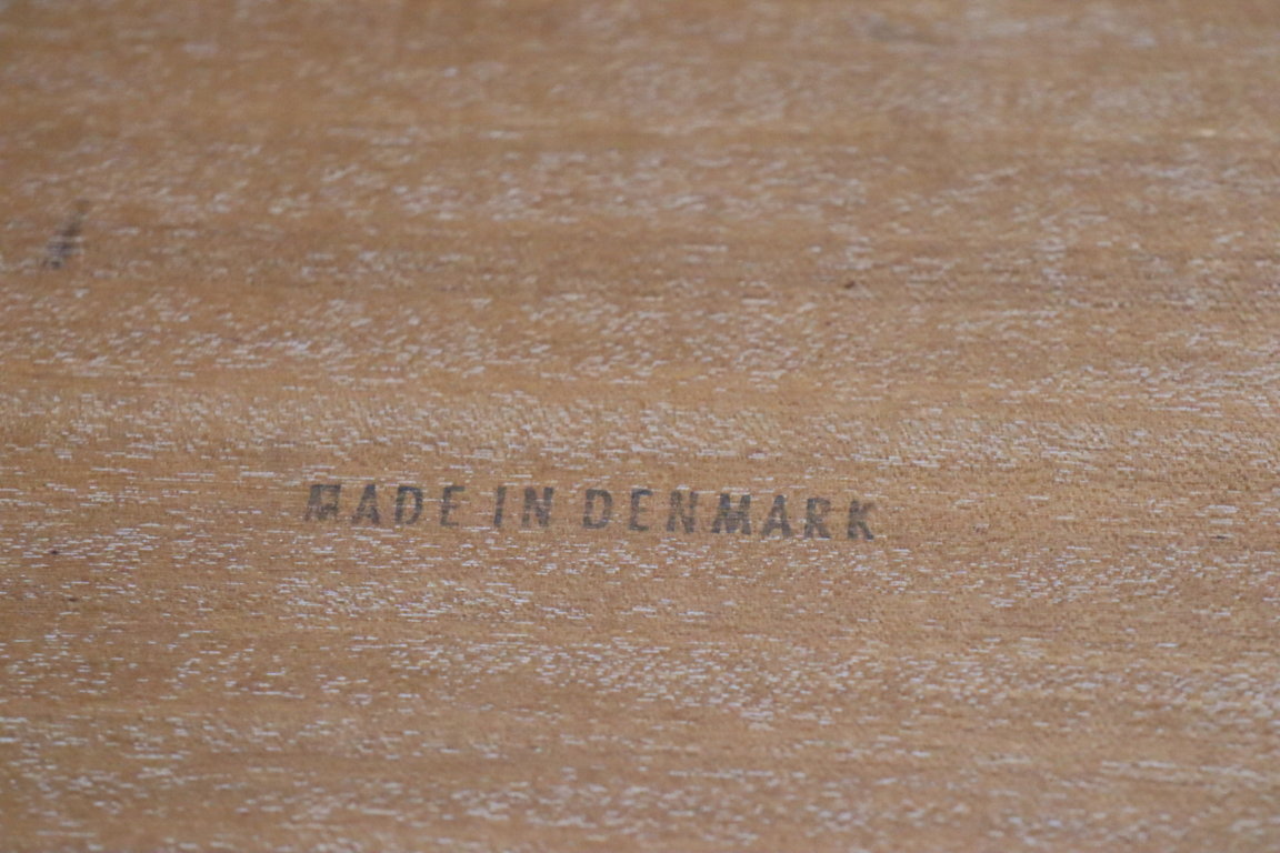 Table d'appoint scandinave en teck Danemark, 1960