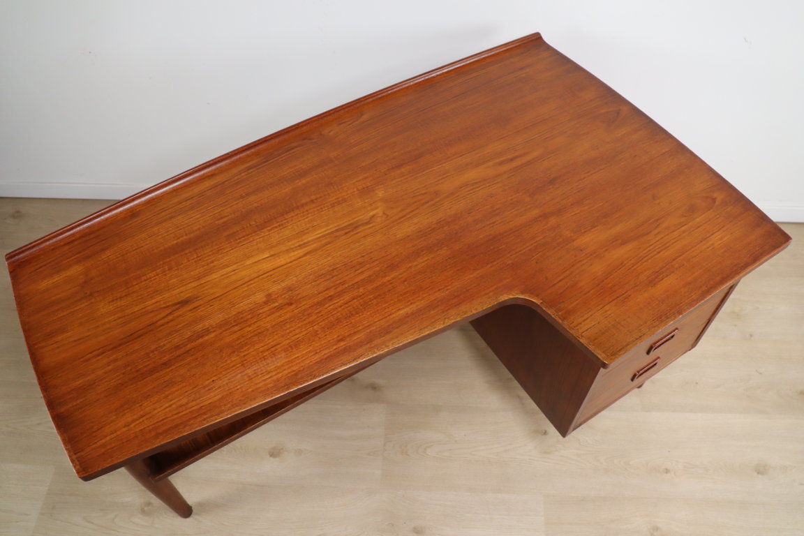 Bureau "Boomerang" Scandinave en teck, 1960