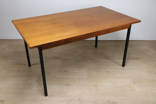 Table de repas vintage extensible en teck et métal laqué noir, 1960