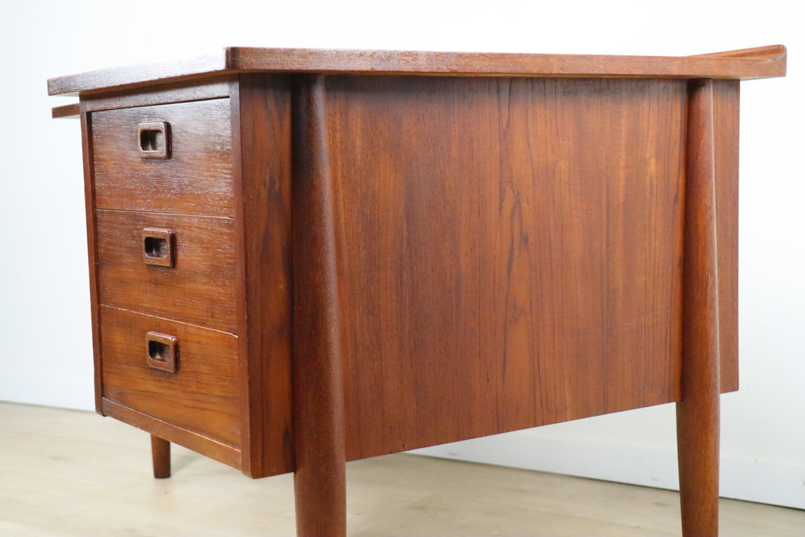 Bureau "Boomerang" Scandinave en teck, 1960