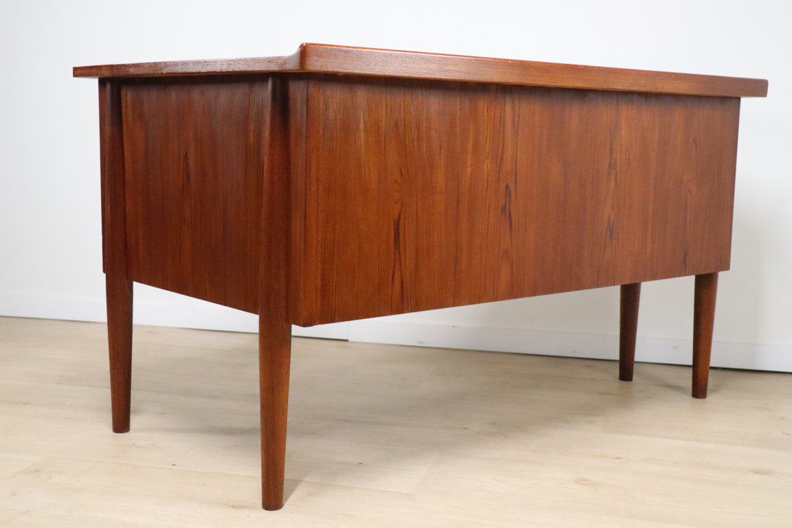 Bureau "Boomerang" Scandinave en teck, 1960