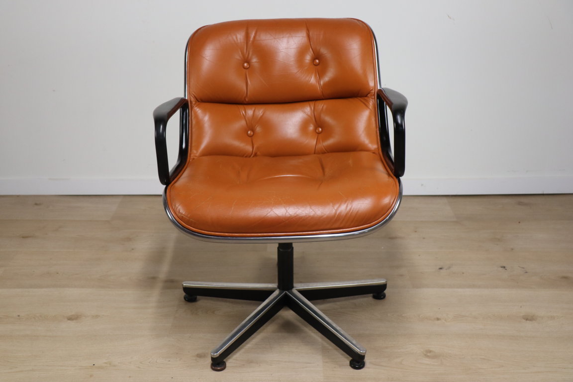 Fauteuil de bureau Charles Pollock édition Knoll en cuir, 1970