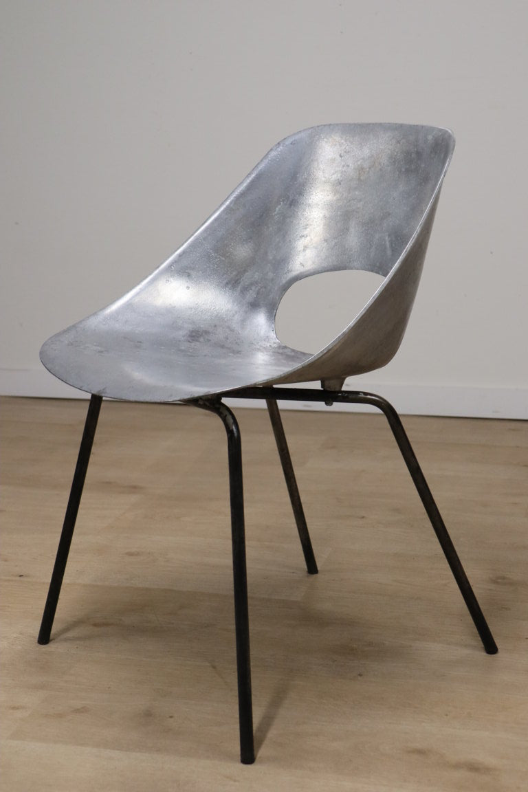 Chaise Aluminium modèle "Tulipe" de Pierre Guariche édition Steiner, 1960