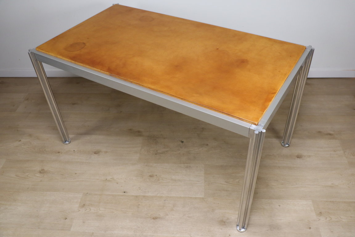 Table vintage de Georges Ciancimino en Aluminium et Cuir, 1970