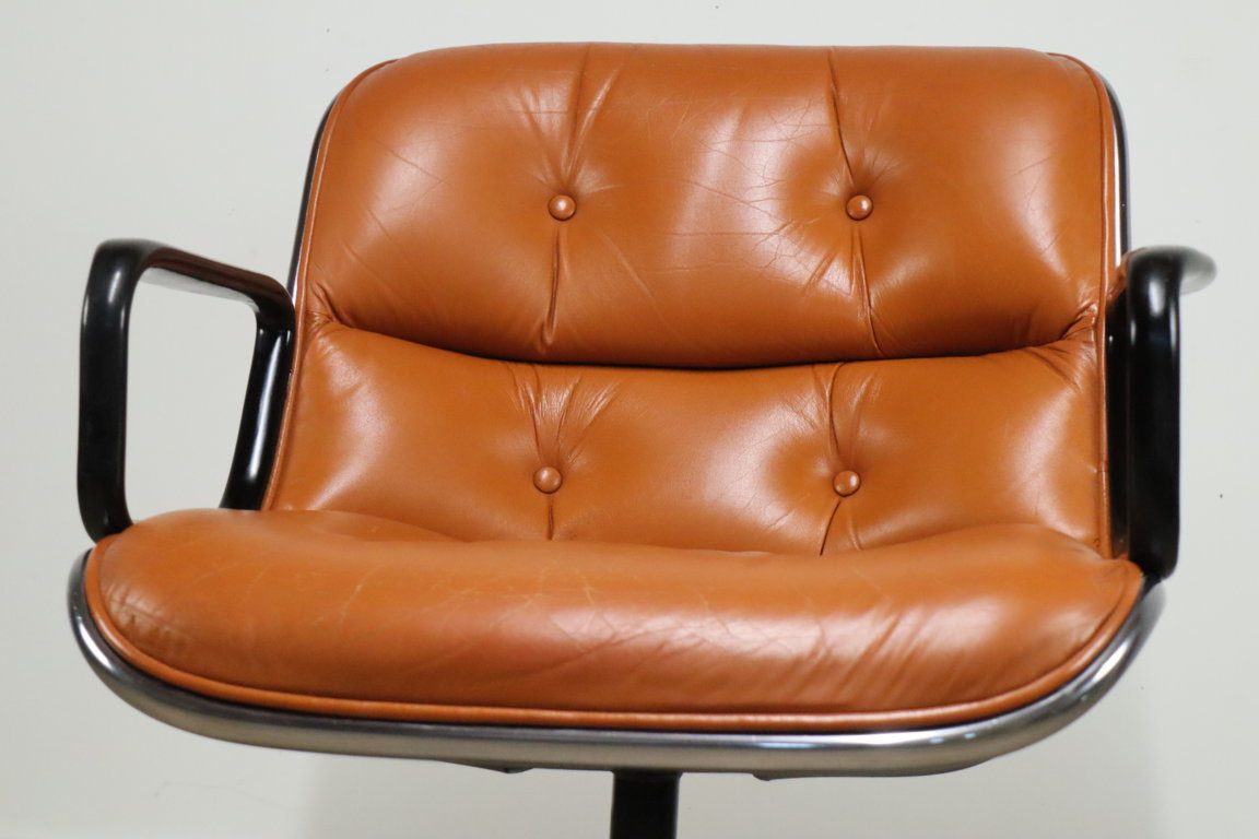 Fauteuil de bureau Charles Pollock édition Knoll en cuir, 1970