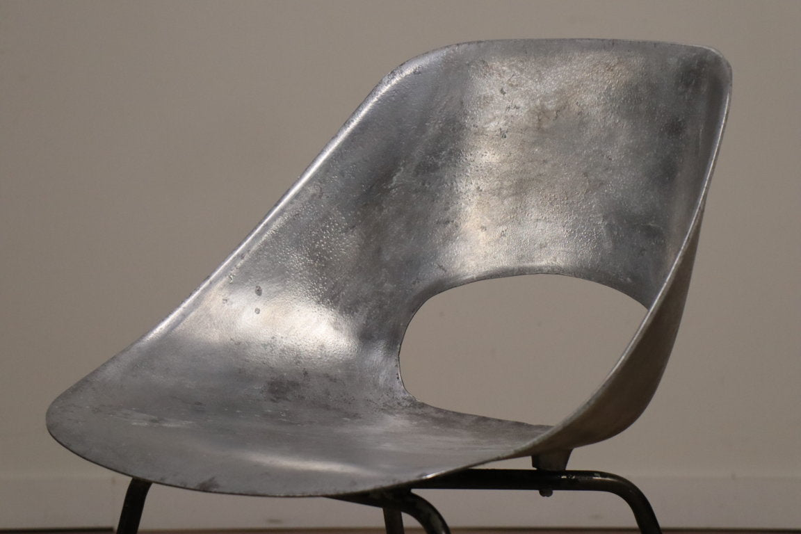 Chaise Aluminium modèle "Tulipe" de Pierre Guariche édition Steiner, 1960