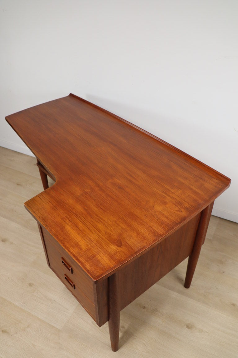 Bureau "Boomerang" Scandinave en teck, 1960