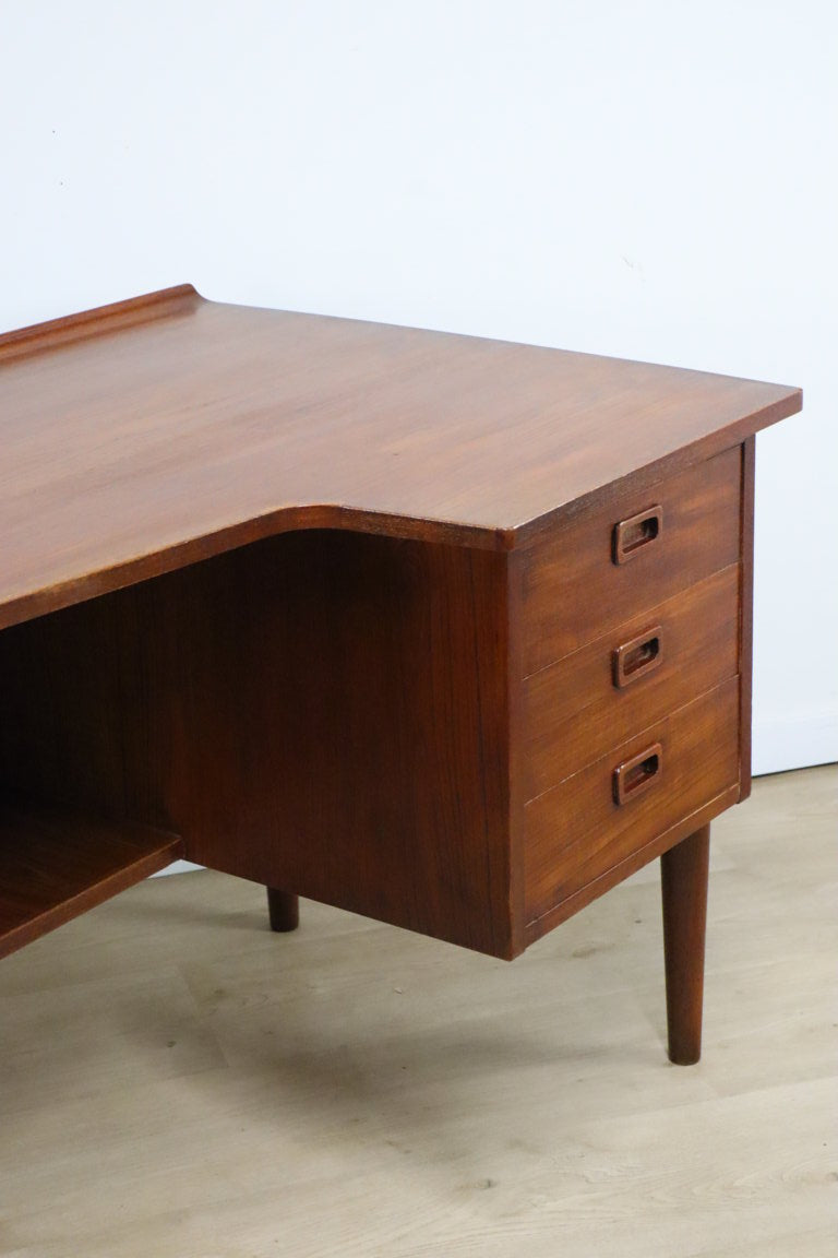 Bureau "Boomerang" Scandinave en teck, 1960